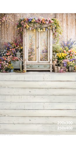 Tło fotograficzne „Vintage szafa w kwiatach i świetlnych girlandach” | E827